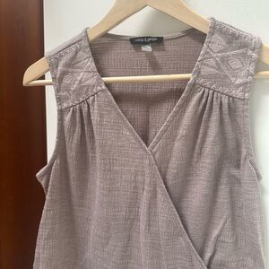 Women's Mauve Sleeveless Top